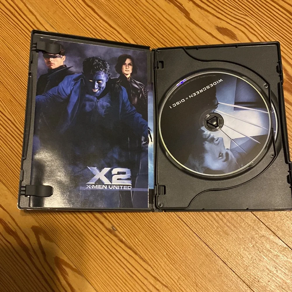 X2: X-Men United (Two-Disc Widescreen Edition)